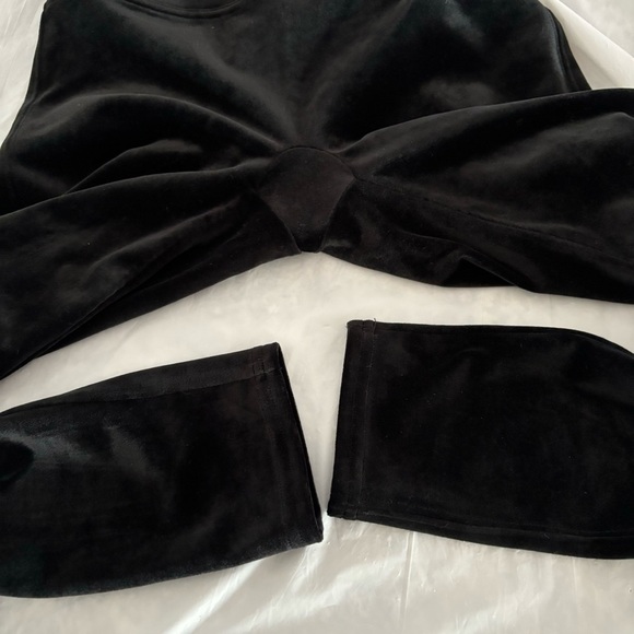 NWOT SPANX VELVET LEGGINGS Black SZ S /P. - Picture 6 of 10